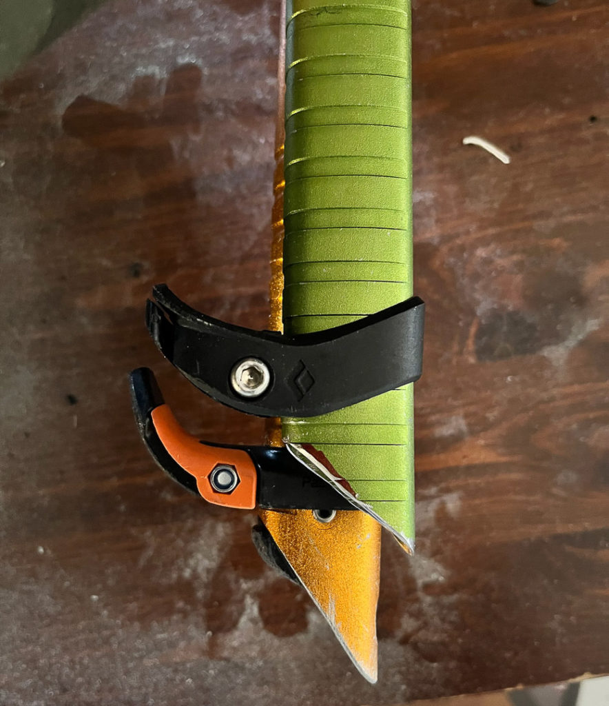 The Venom LT on top with the beveled edge resembles the Petzl Gully in design.