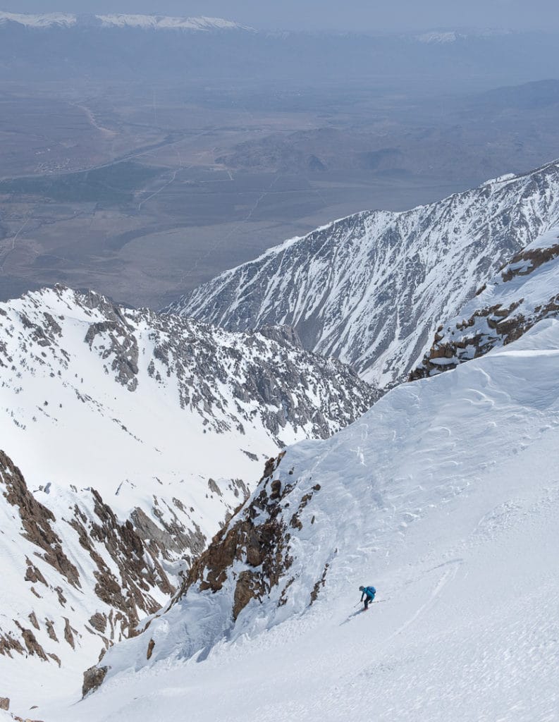 Crunchy turns at the top of the Scheelite Chute. The vertical relief above the Owens Valley never gets old.