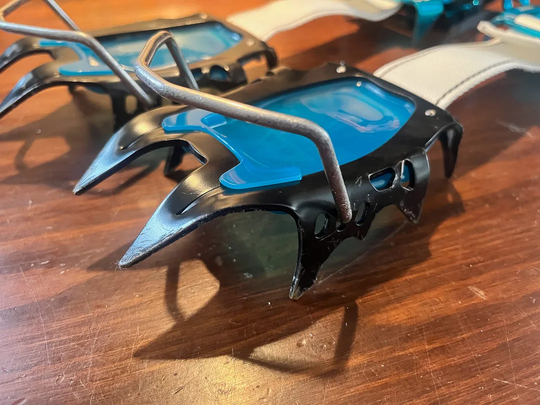 Front section of the Harfang Alpine Hybrid steel front section.