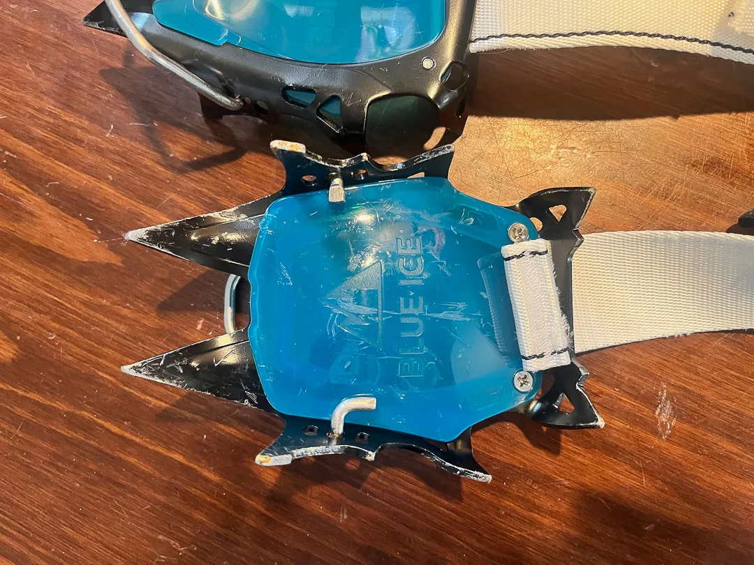 Underside of the Harfang Alpine Hybrid front section with anti balling plate in place.