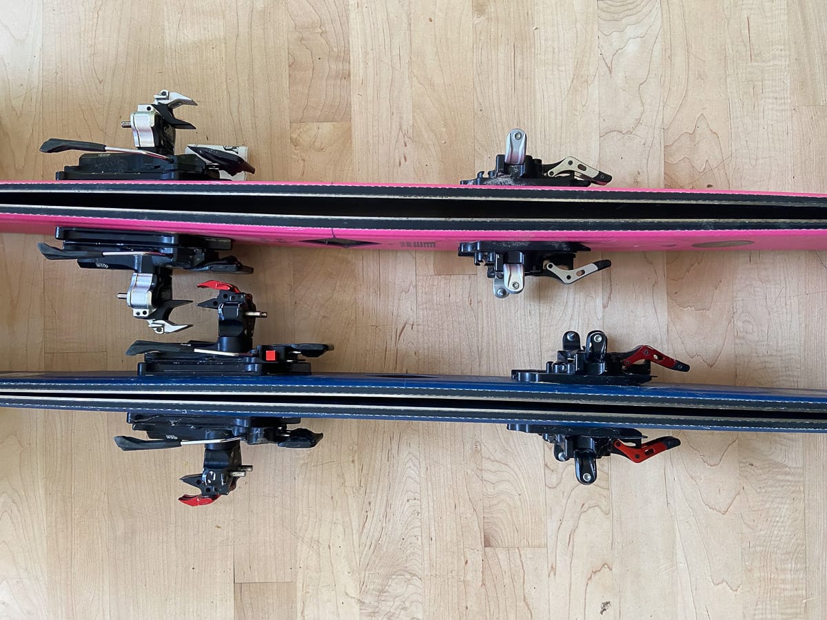 Notable camber height and length difference: Pagoda Tour CFL 100 (top) and Pagoda Tour CFL 105 (bottom).