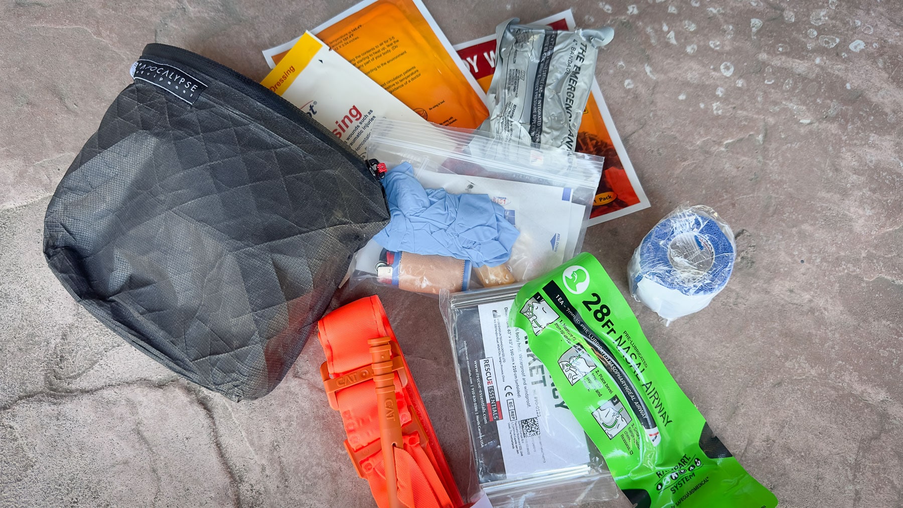 A go-to daily driver first aid kit: ~500g and lots of emergency scenario options.