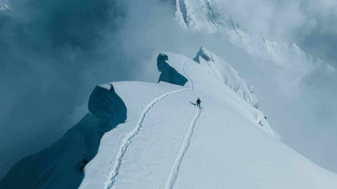 Andrzej Bargiel skiing down Mount Everest, 22.09.2025. Photo: RedBull Content Pool