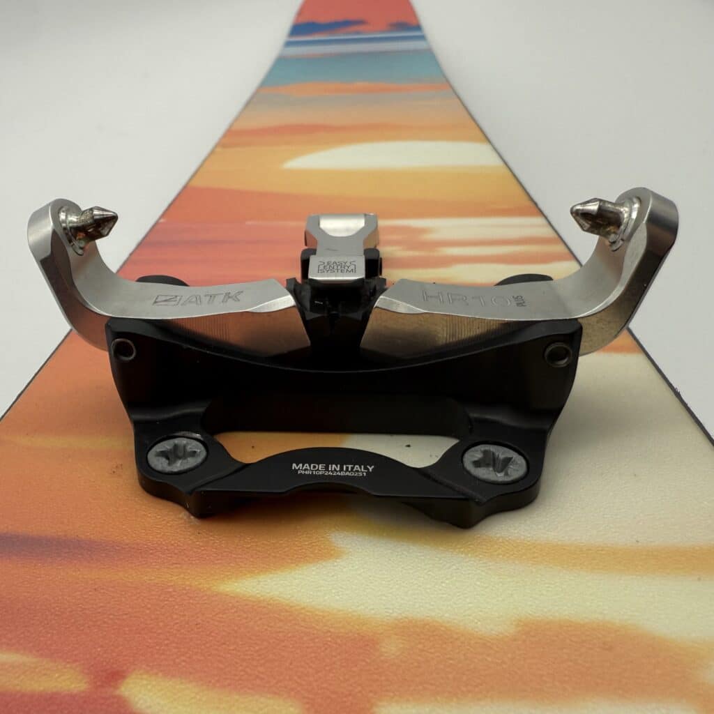 The wing design helps reduce (maybe 100%) the possibility of snow/ice interfering with snapping in tight with no fear of a prelease.