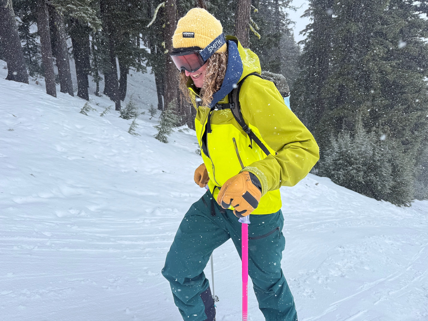 Not to be missed: Barry sneaks up the inside line of the local skintrack in the Beta AR.