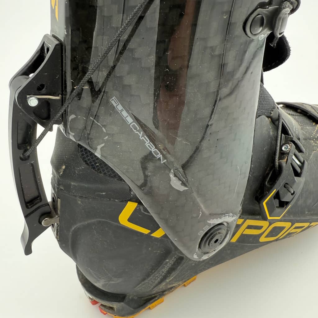 The ski / walk throw in ski mode. 