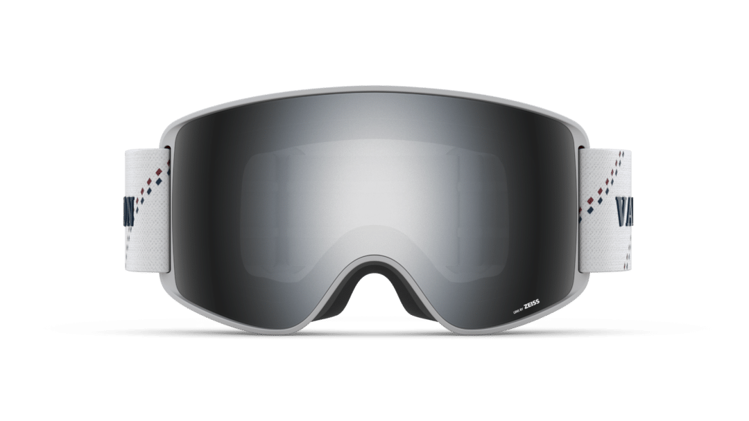 The Crossroads basics from the frontside. A big and bold Zeiss lens. Photo: Vallon