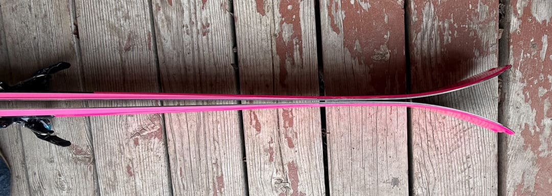 A side view of the very very...ample camber on the DNA Pro.